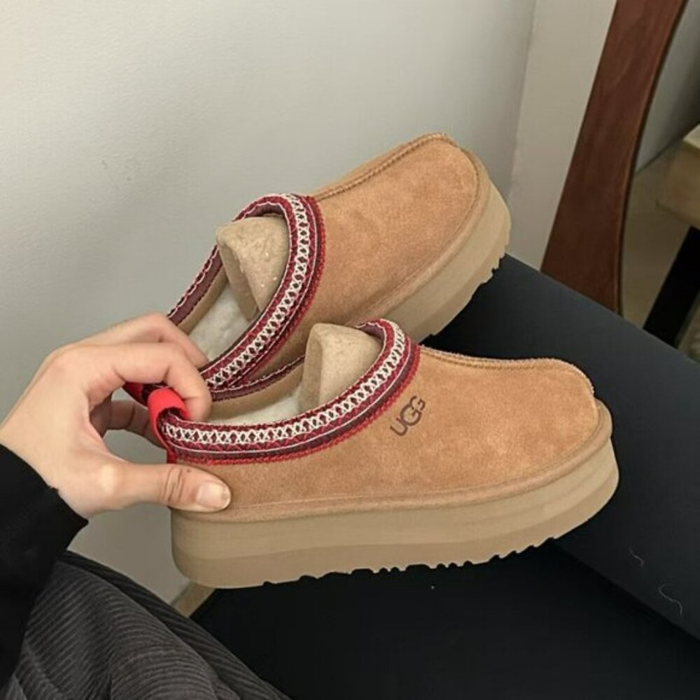 UGG Women's Tan and Red Platform Shoes